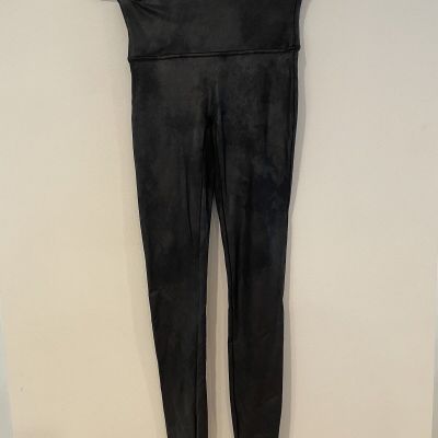 Spanx Leggings Womens Medium Black Faux Leather Compression Pants Slimming